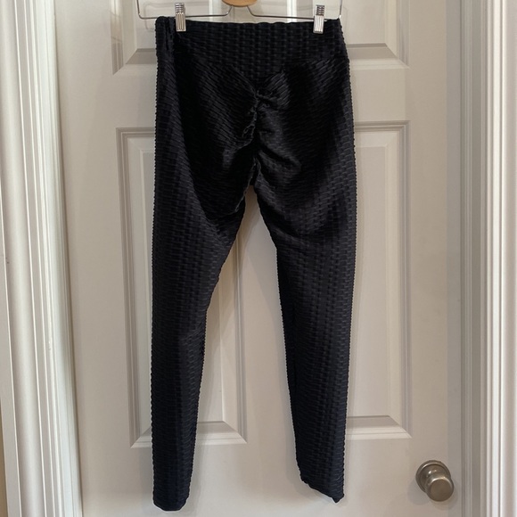 Tik tok honeycomb butt lift legging size large - Picture 5 of 5